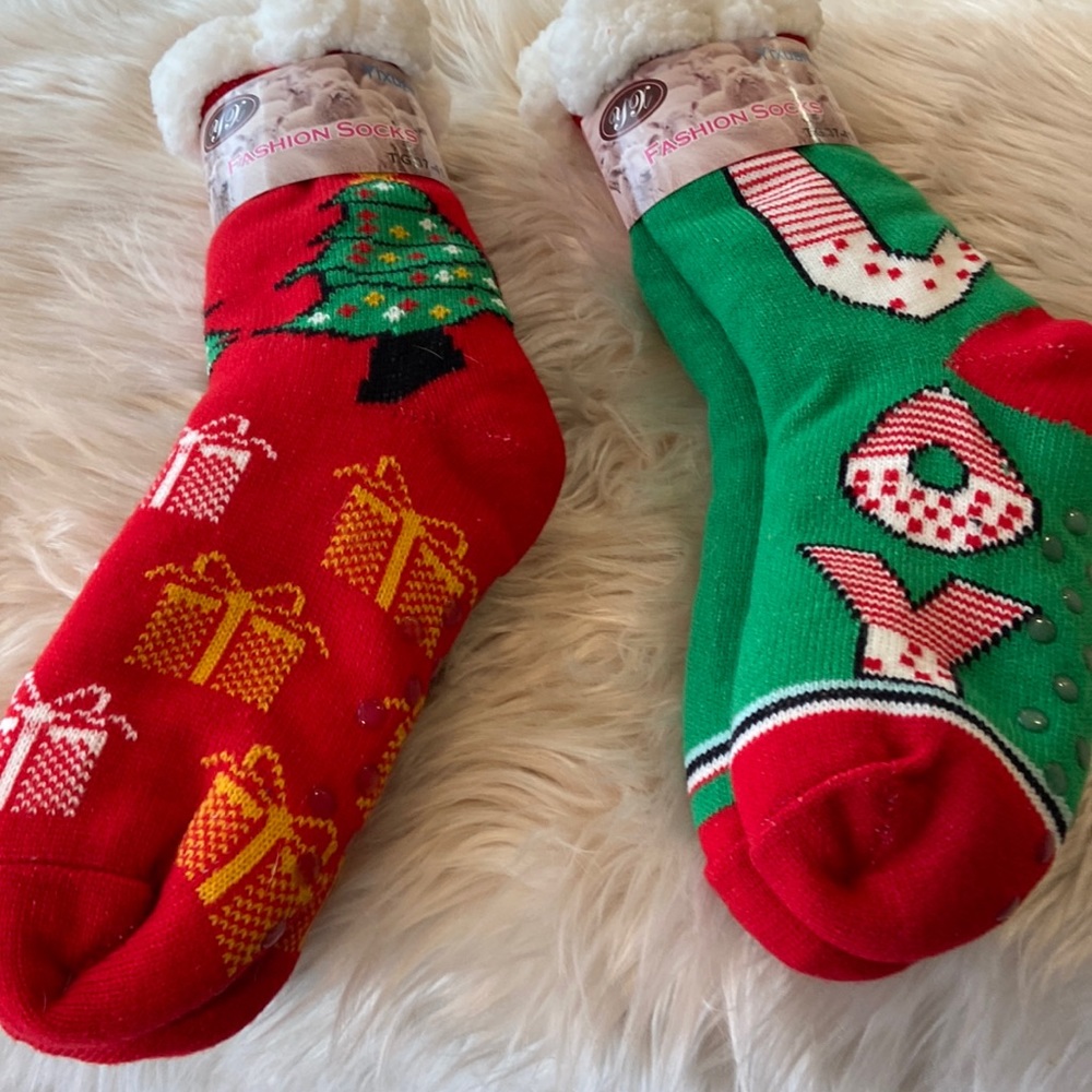 New pair Christmas fuzzy socks